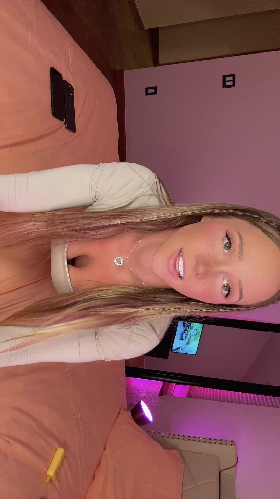 @ashleysmashley