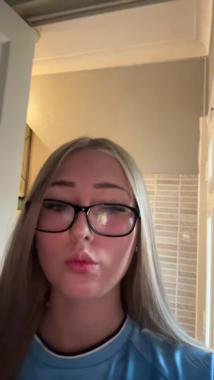 @𝐌𝐢𝐚 𝐱