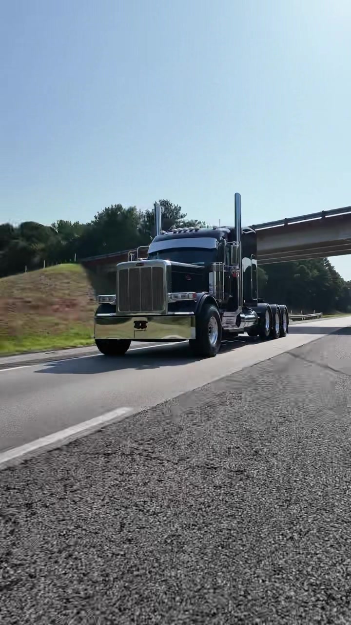 @truckshowjoe