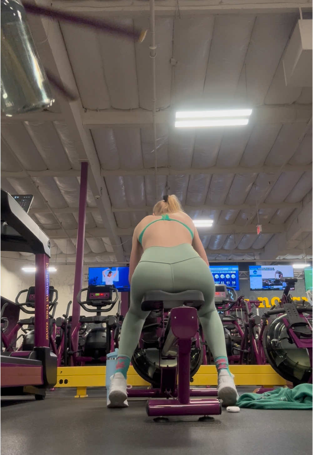 @jojoninesixteen 🤢