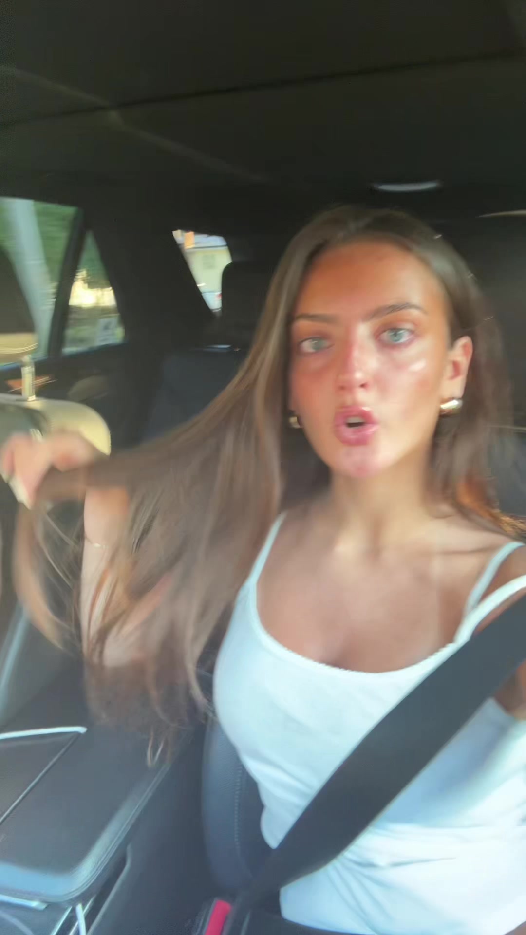 @_ilianavivian_