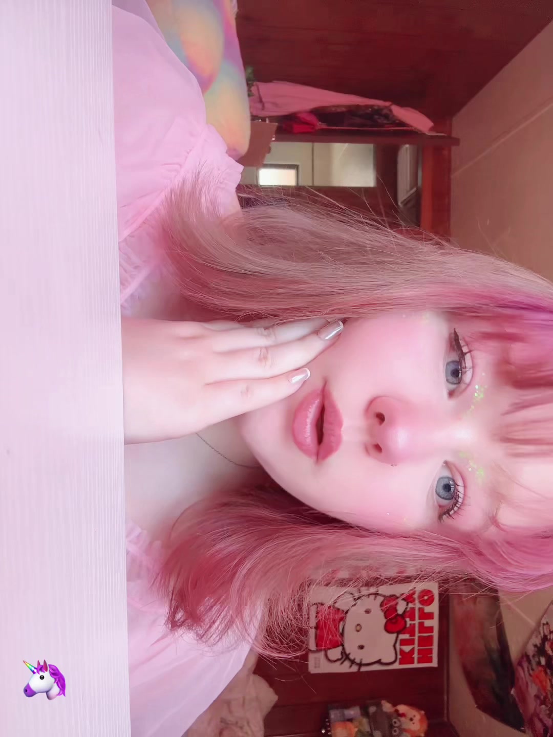 @🐩