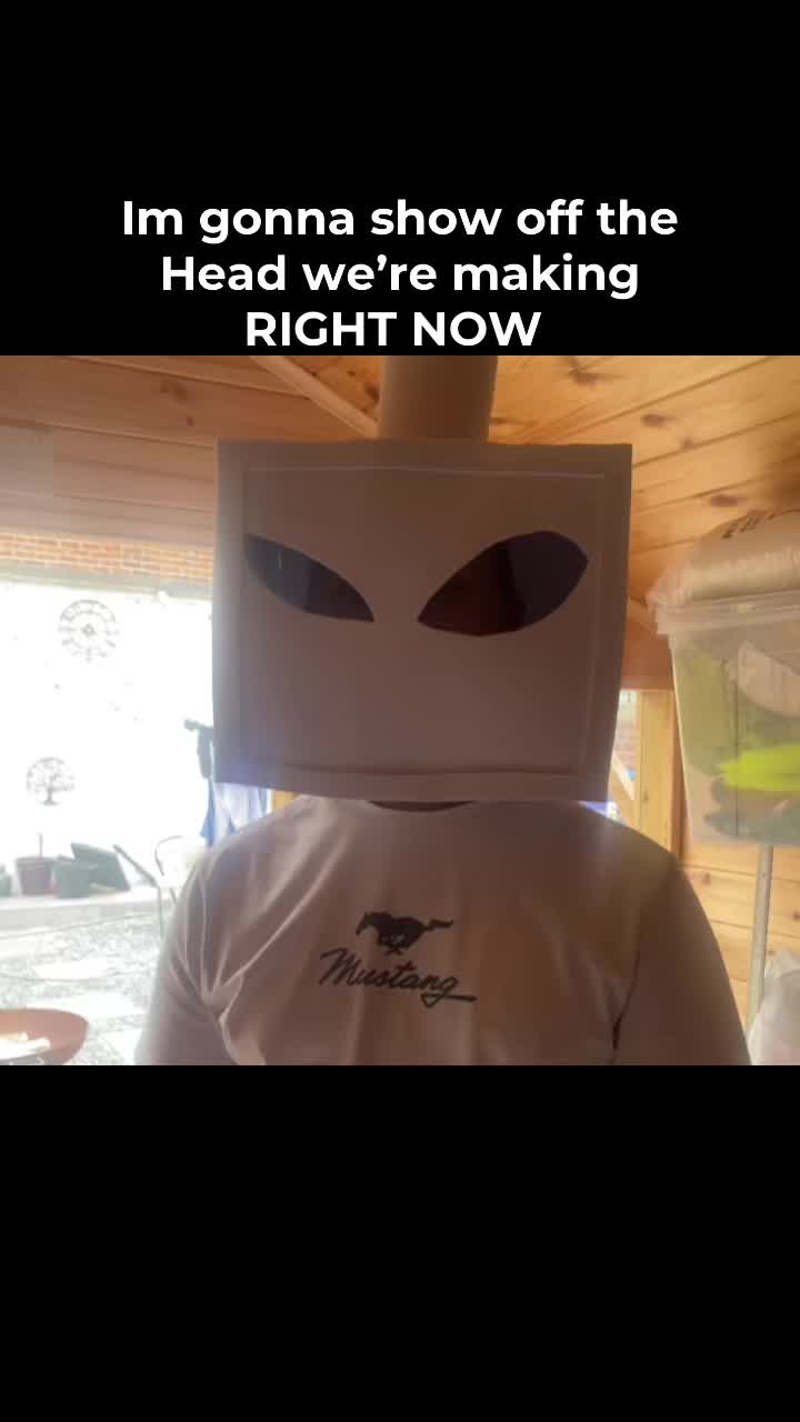 @:3
