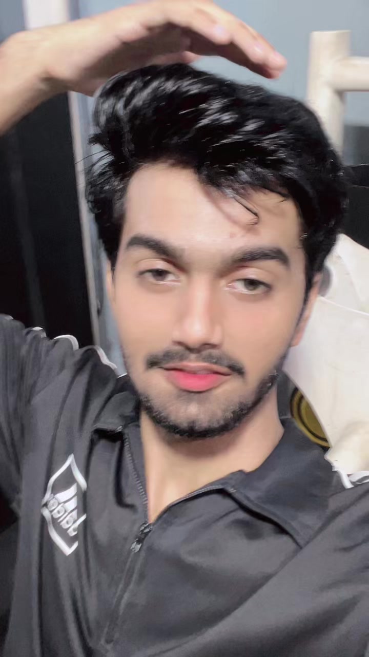 @حمزہ 🐣🦢