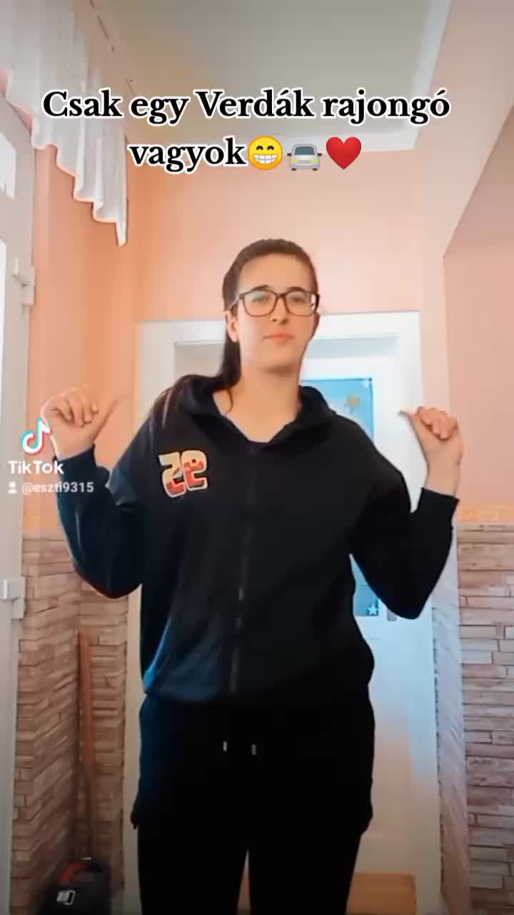@eszti_08.21