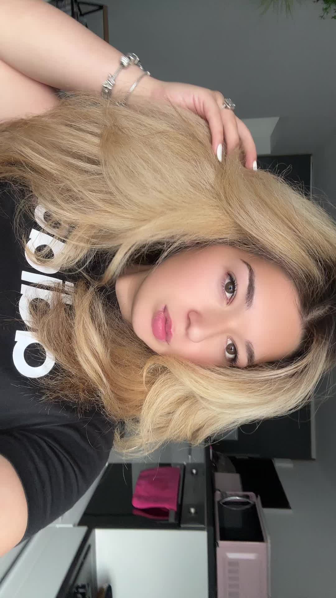 @Giulya Avram