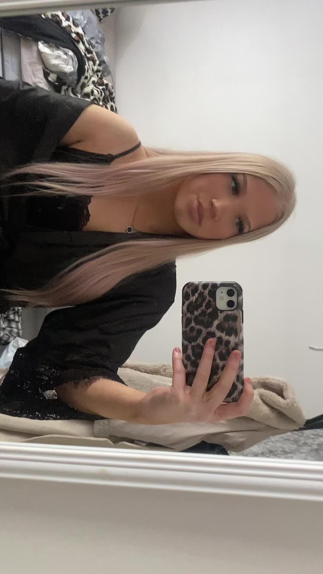 @Vilhelmina😾