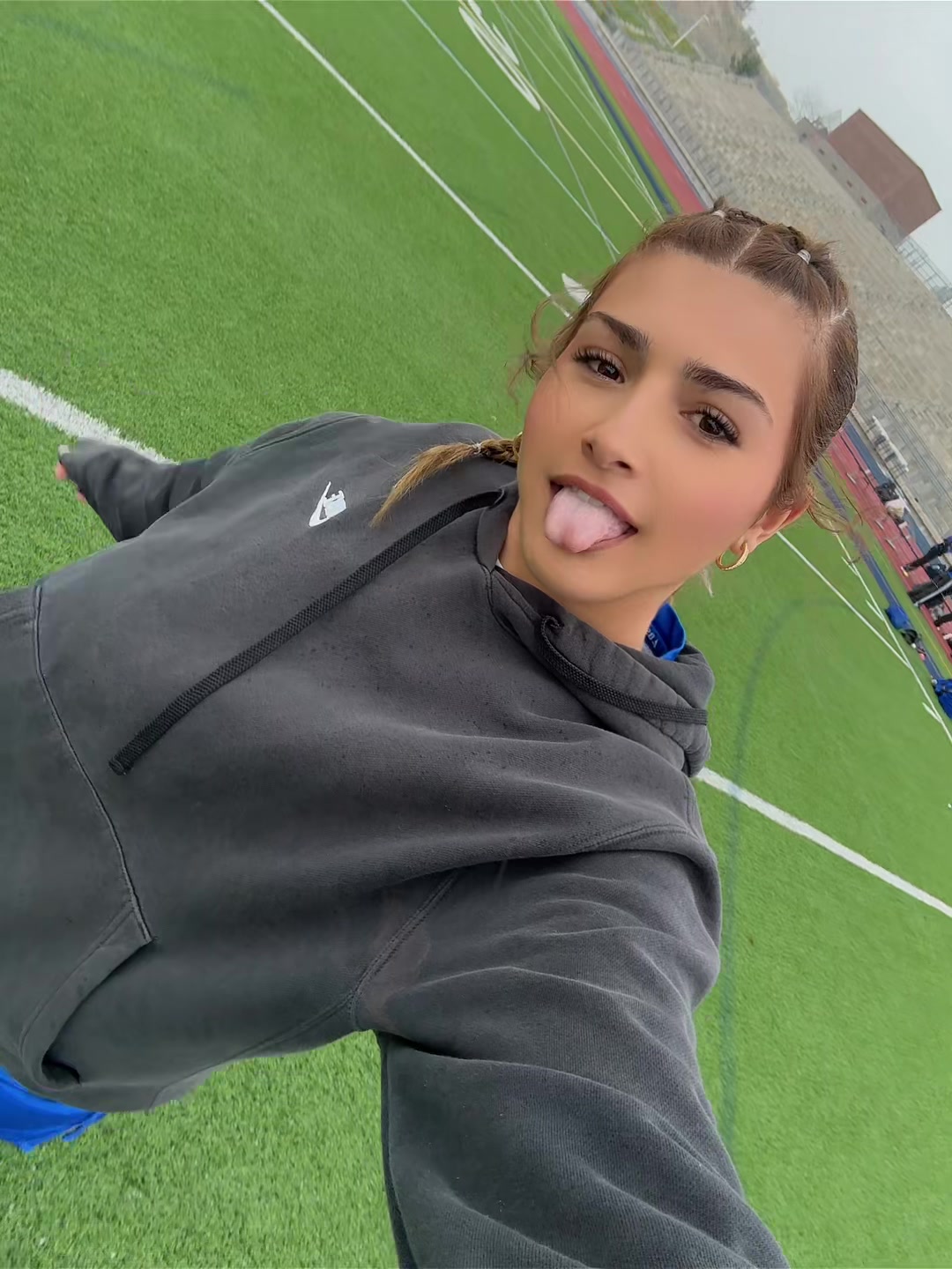 @Hayleespamzzz