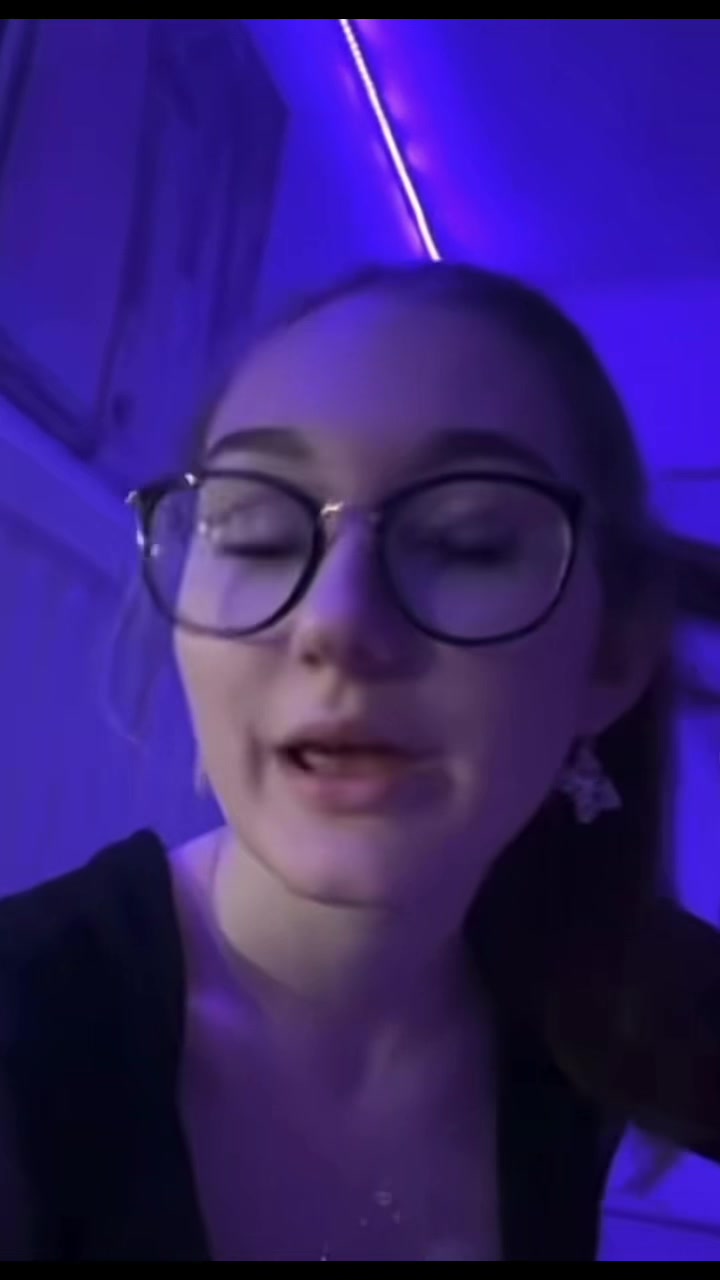 @2sexyemma