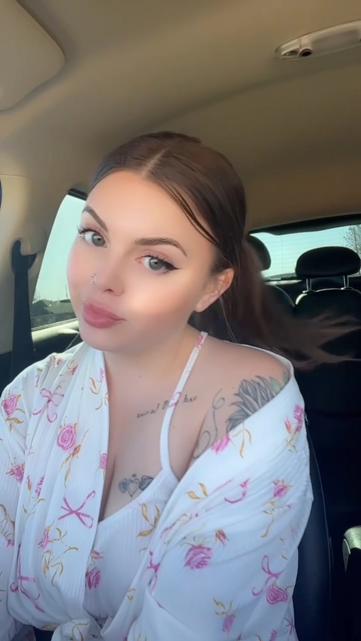 @Sidney Nicole♡
