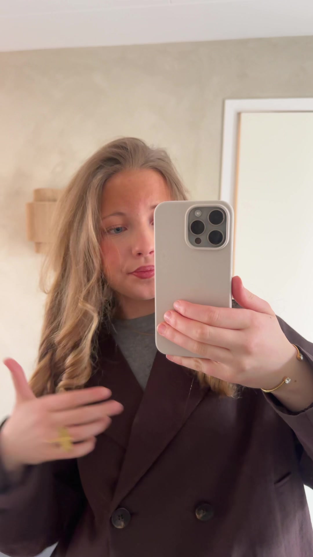 @𝐄𝐥𝐯𝐢𝐫𝐚
