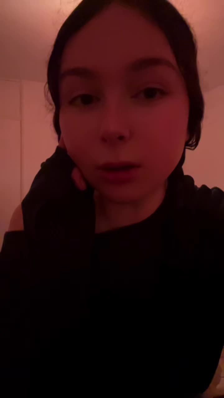 @Amber_petite_fawn