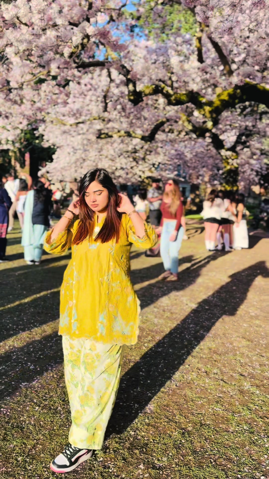 @Afrin Sinha 🇧🇩🇺🇸