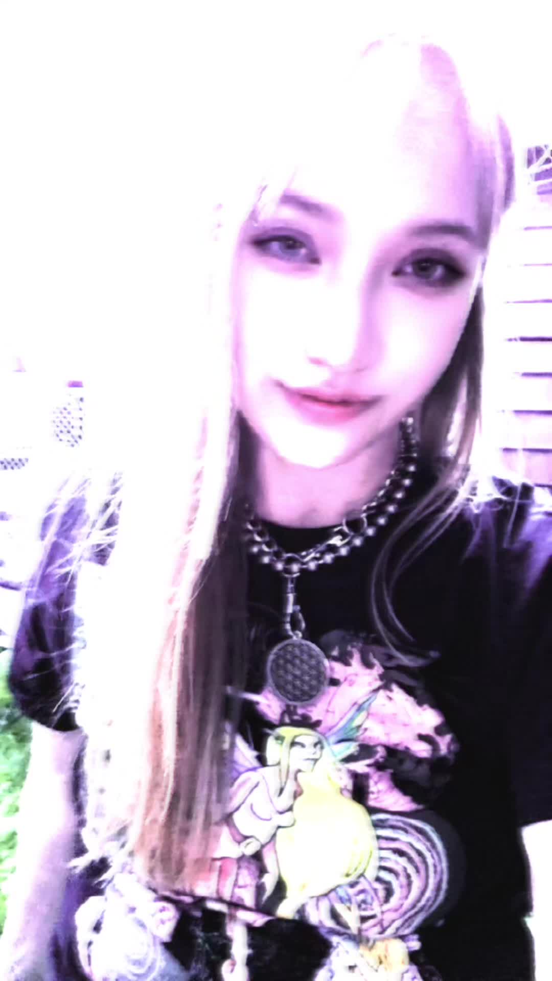 @LisaMoon369