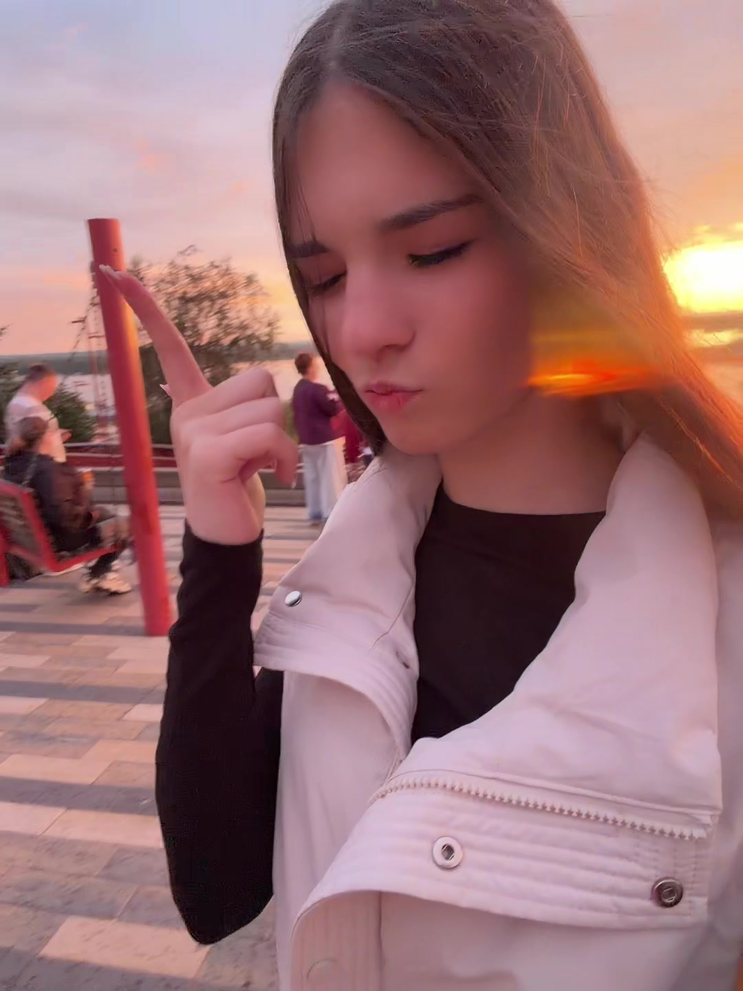 @Twittzi