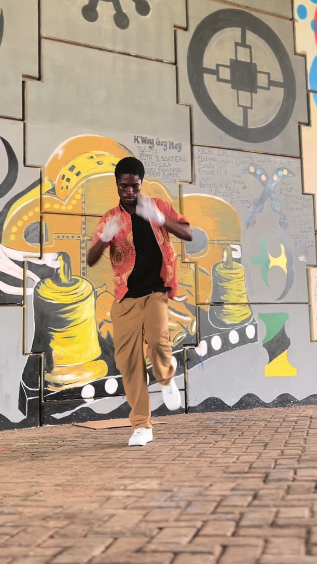 @๐ฆ
KTI DANCE HALL KING๐๐