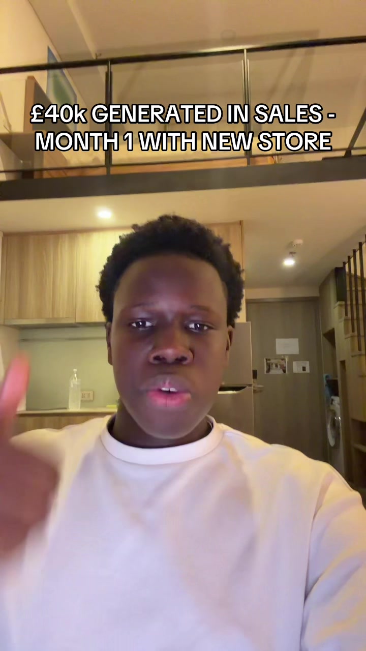 @Mo.