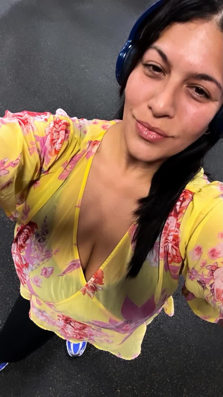 @nicoledimolina