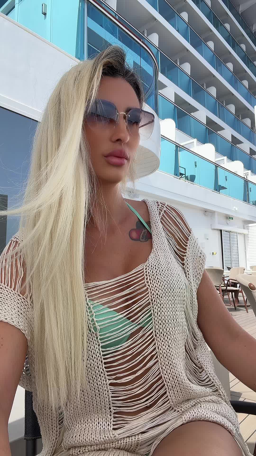 @Alina 🍒
