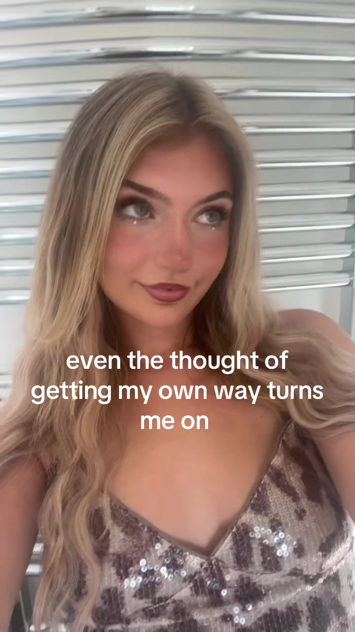 @anniemcl_