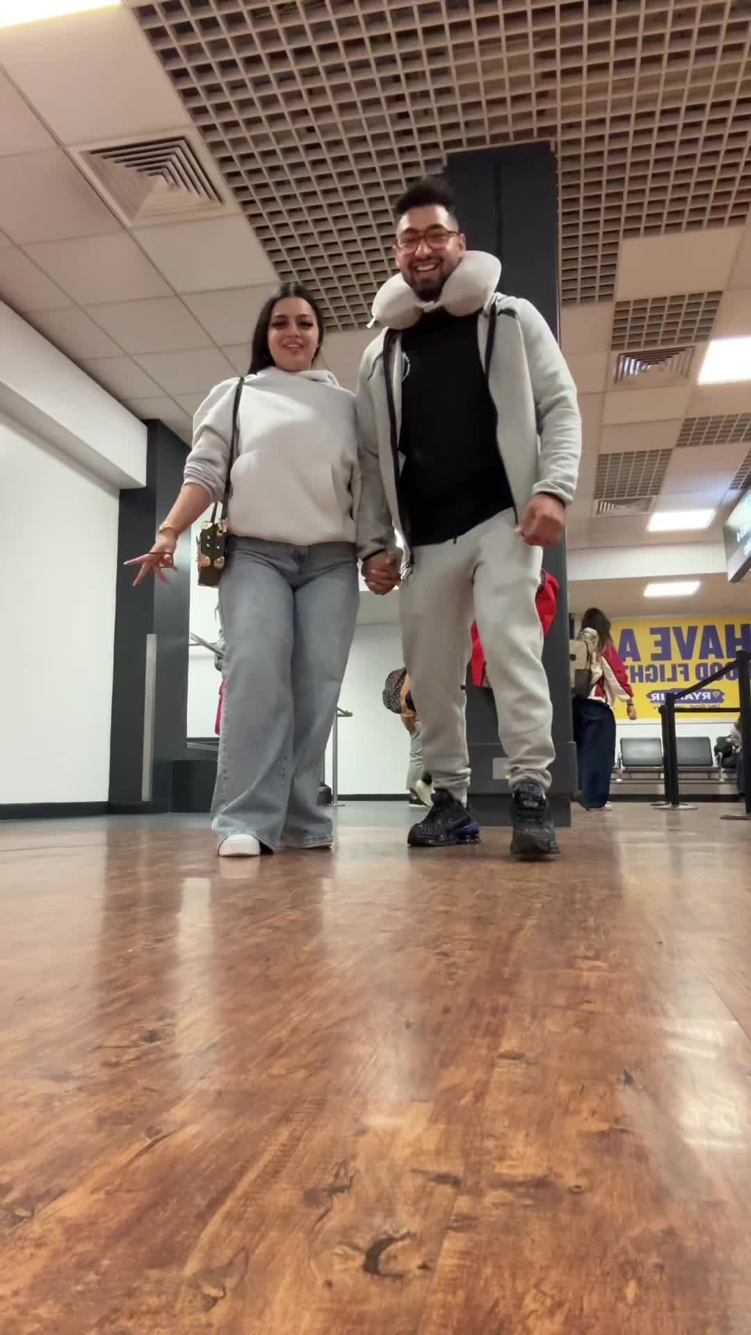 @Ralu🥰🦋