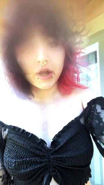 @Grunge Princess