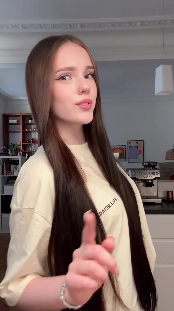 @нюта