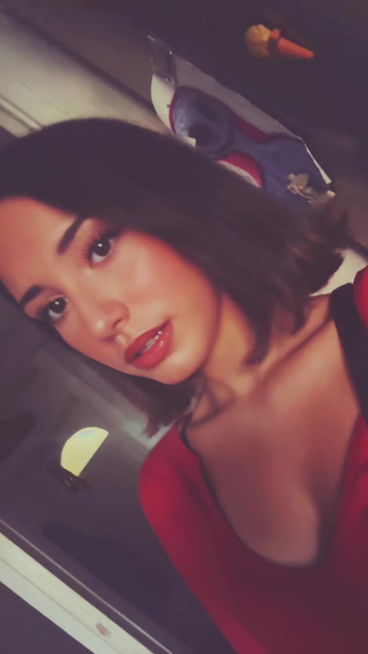 @maisieᥫ᭡.