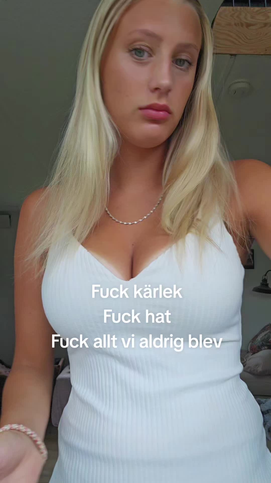 @𝑇𝑟𝑎𝑘𝑡𝑜𝑟𝑚𝑜𝑎