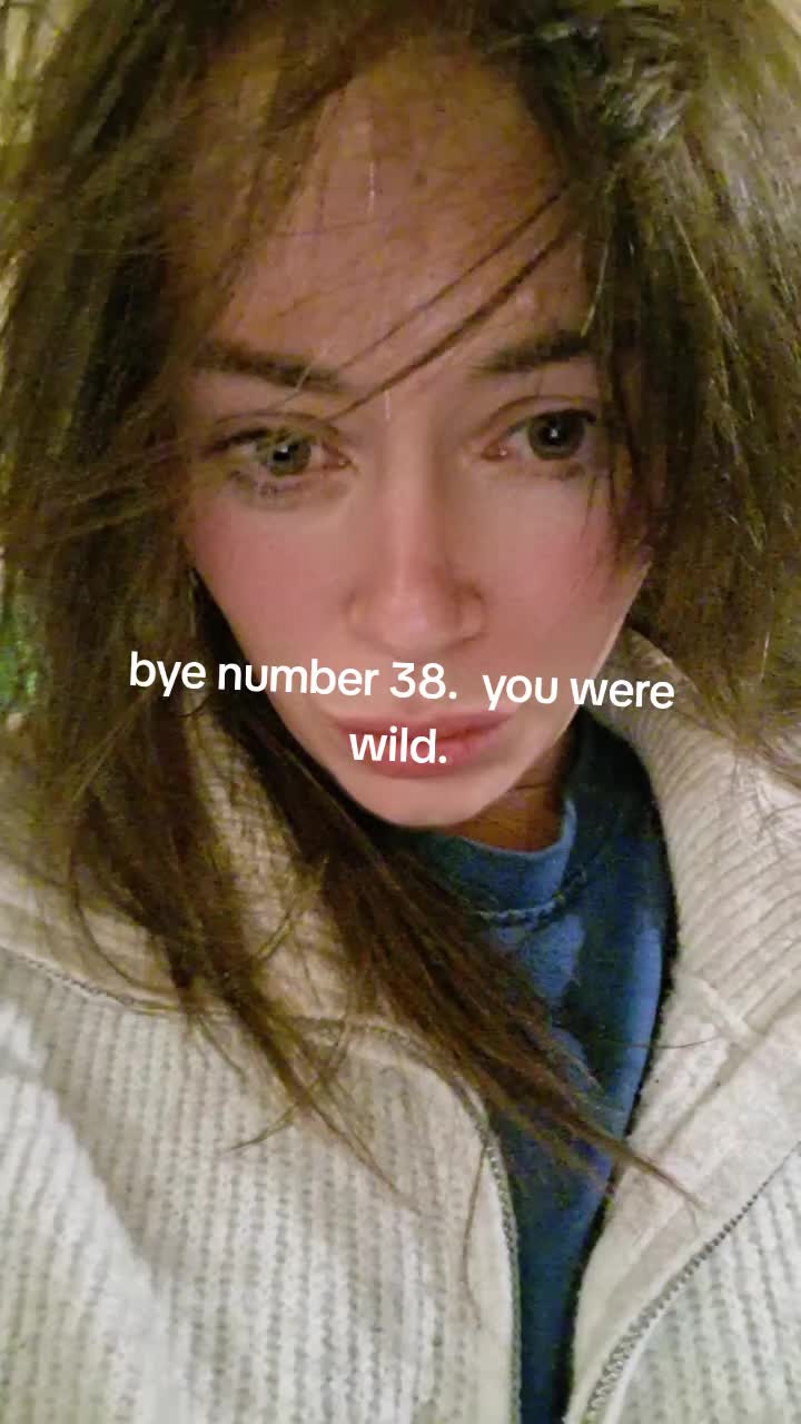 @lollyybmnqh