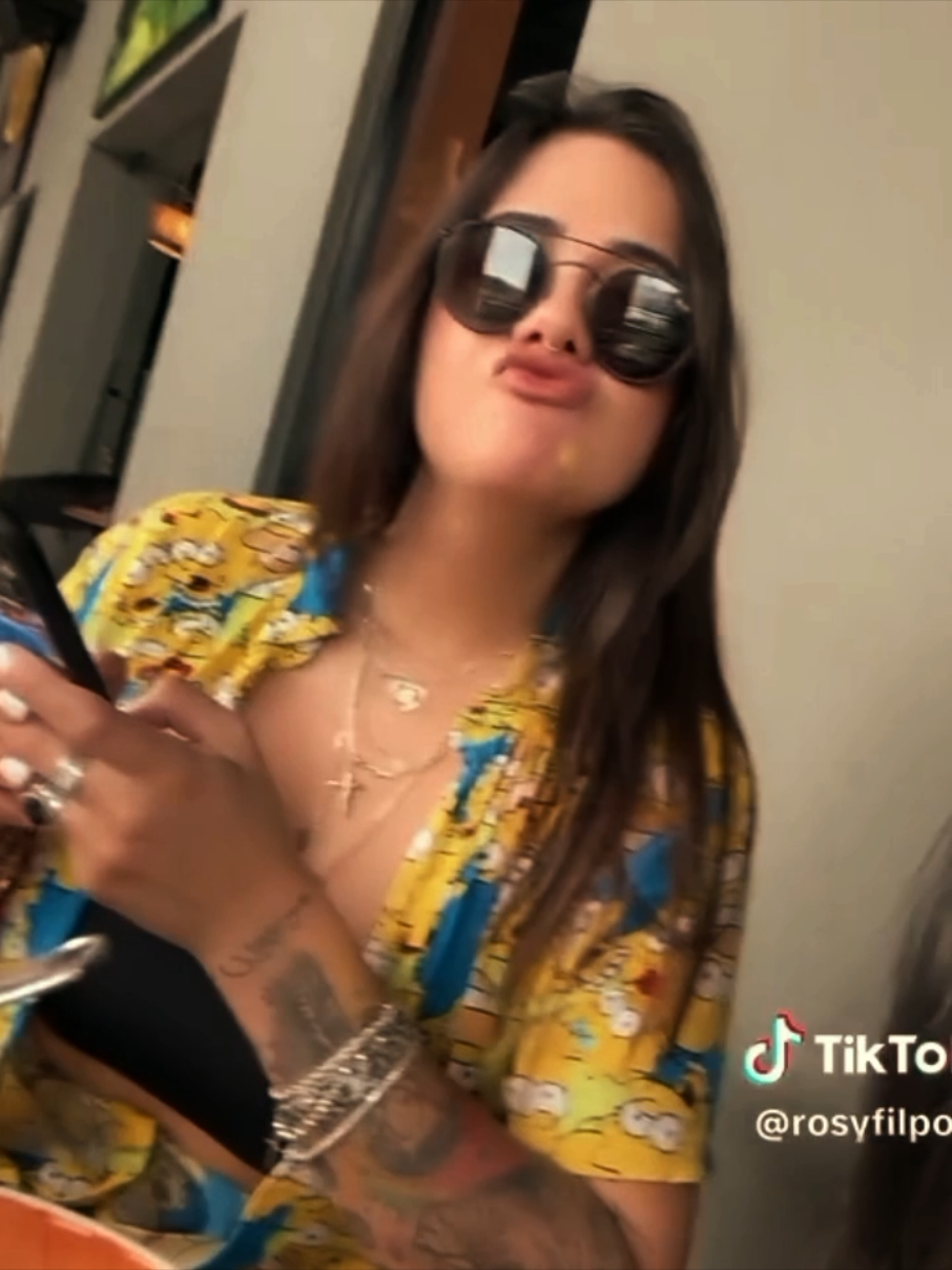 @TeamRosmi🧸🌺WHY NOT?✨