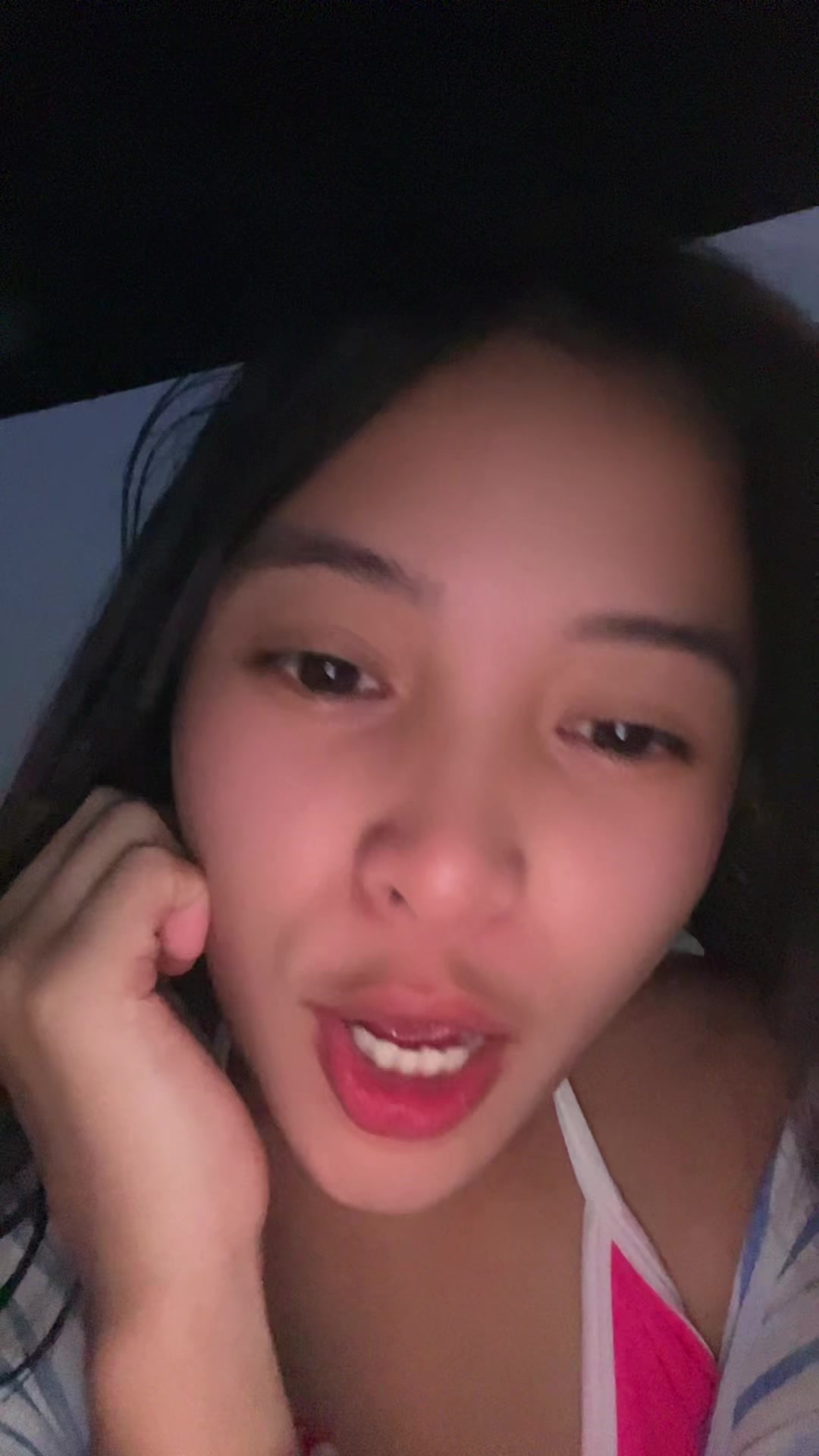@🫦