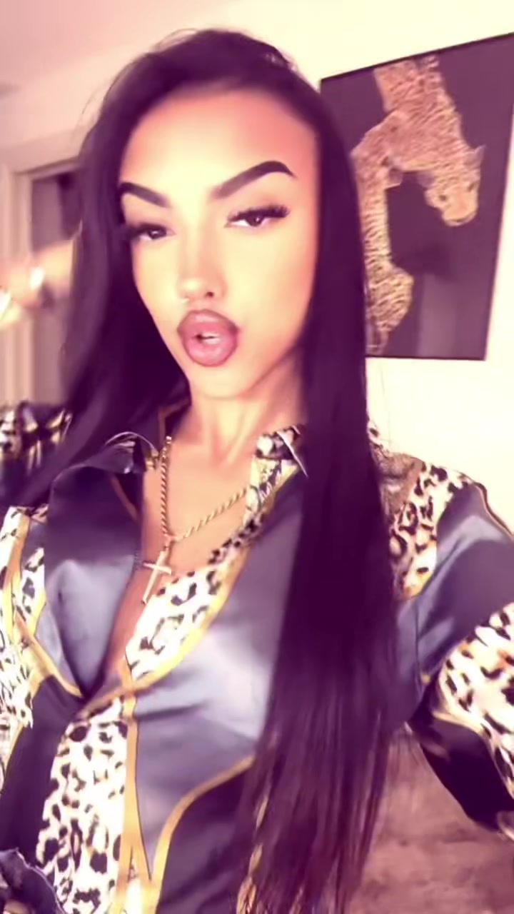 @𝕾𝖔𝖗𝖆𝖞𝖆🐯
