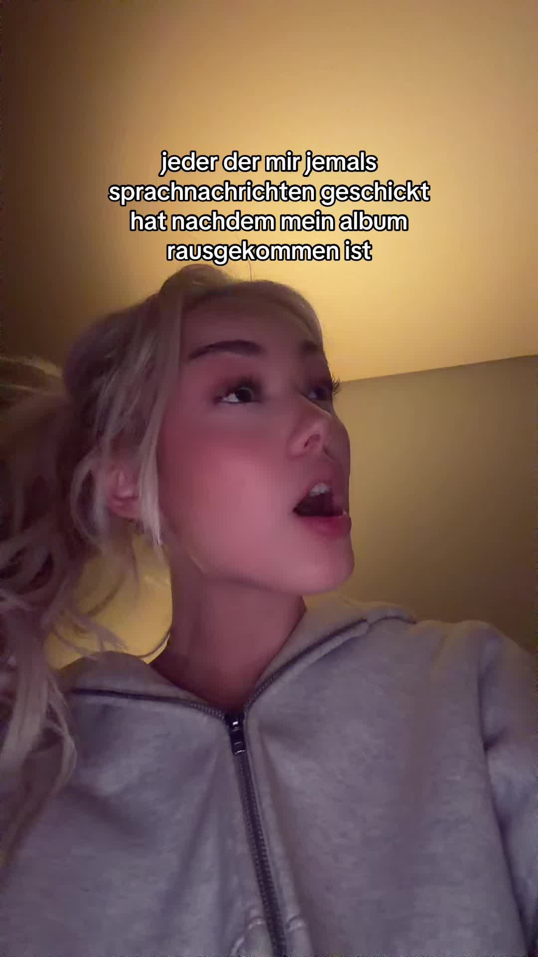 @</3