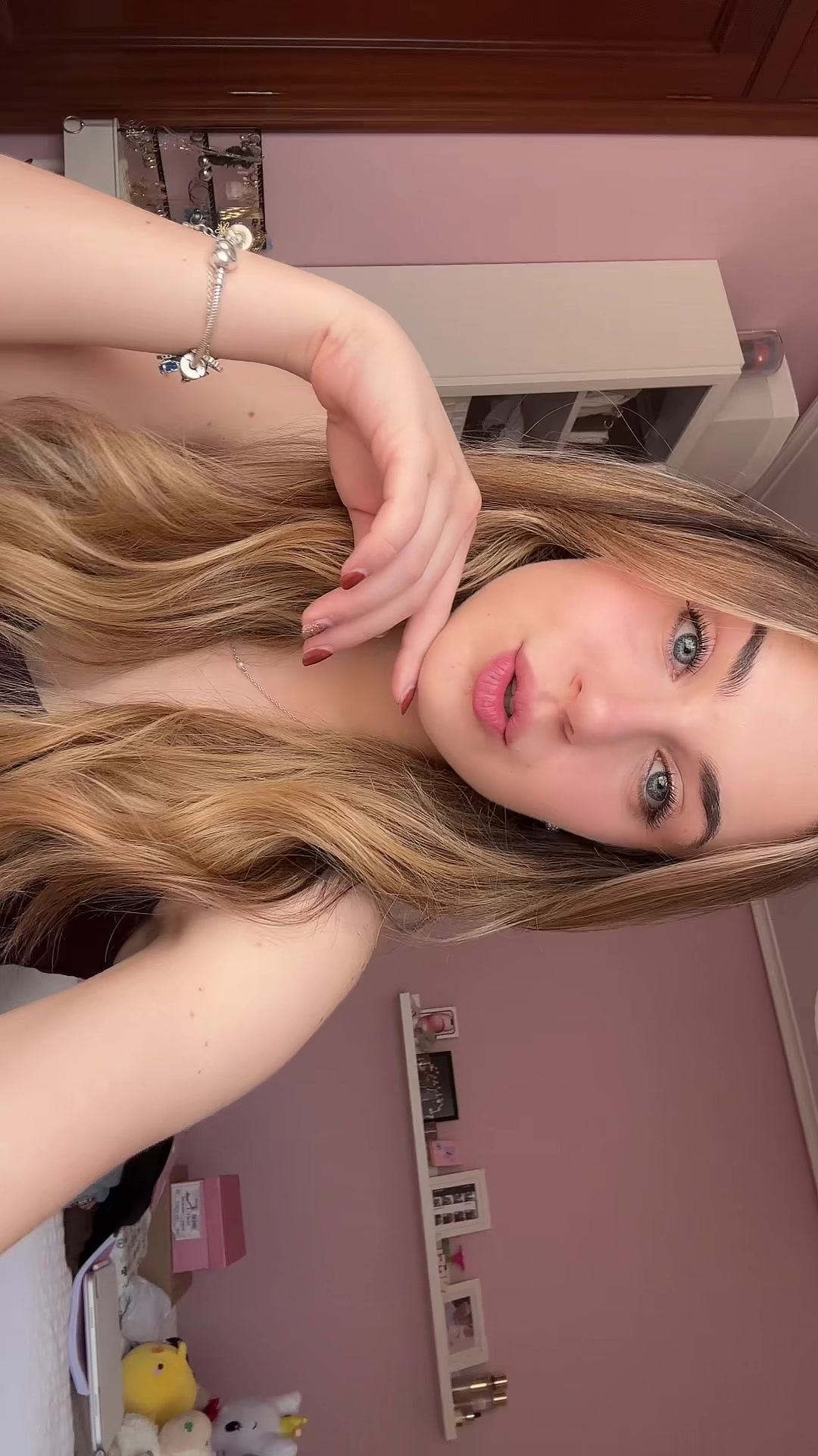 @angeelaortizz