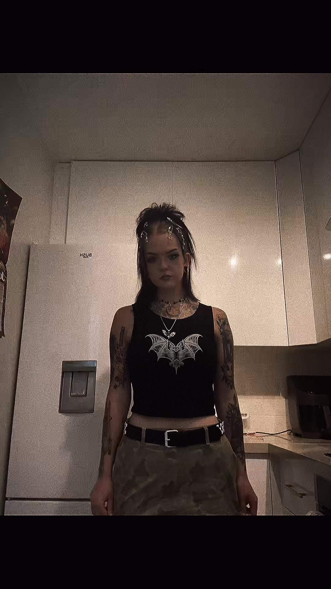 @Holly⛓️🖤