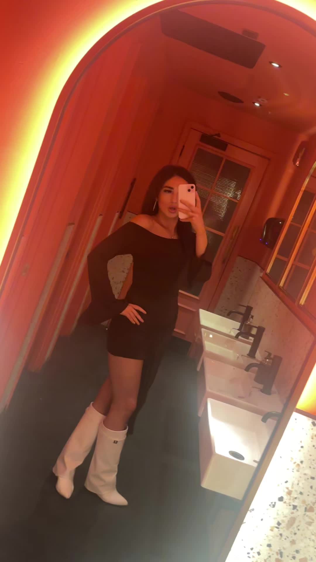 @𝐋ꨄ