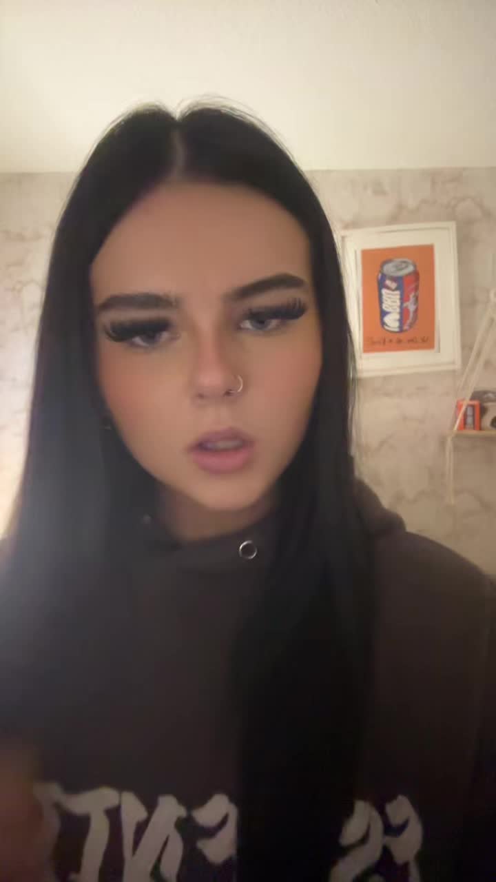 @Liv.priv