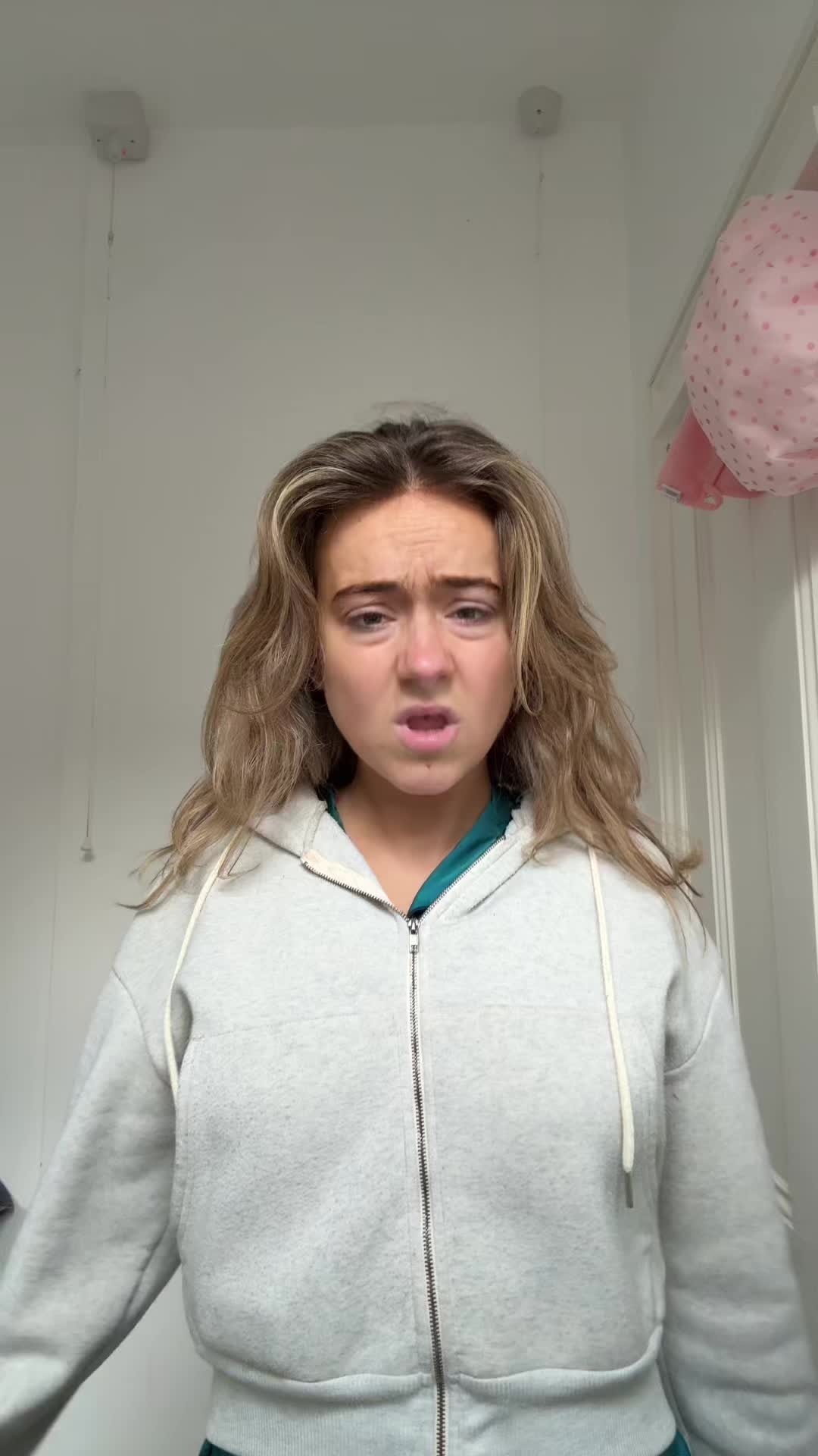 @itsskye