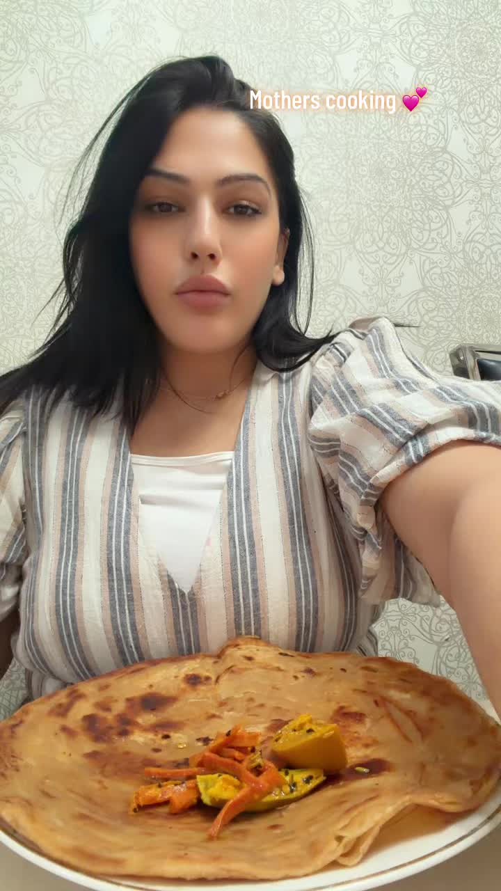 @AnaKhanOfficial