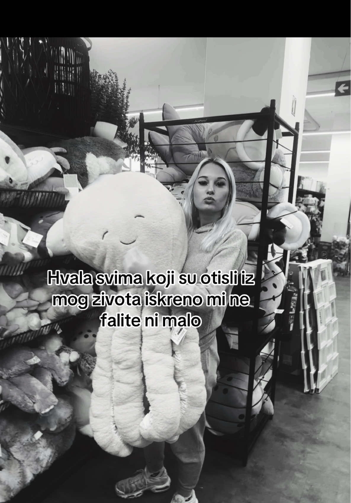 @👸🏼