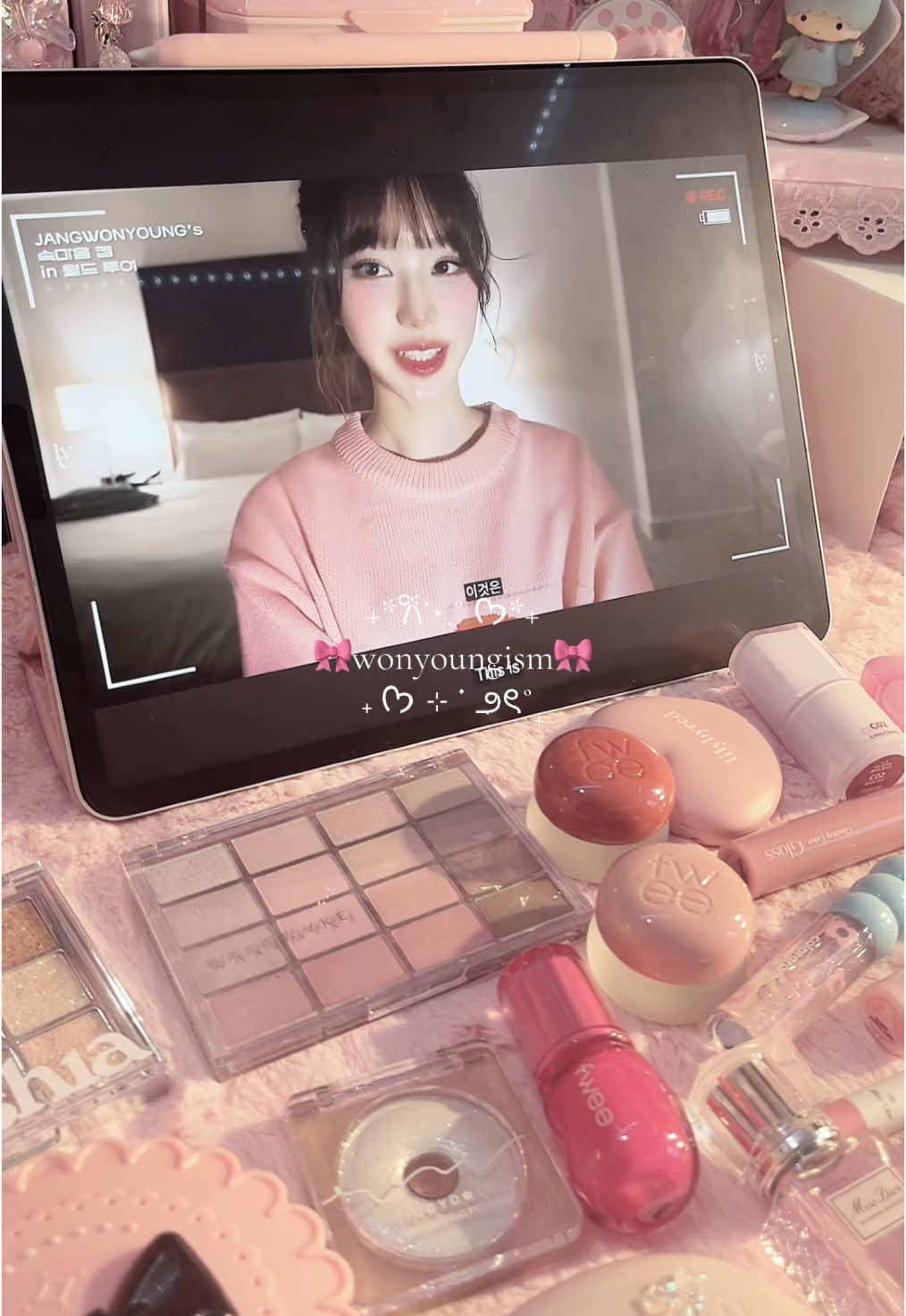 @˚₊‧꒰ა angelros&eacute;⁷໒꒱ ‧₊˚