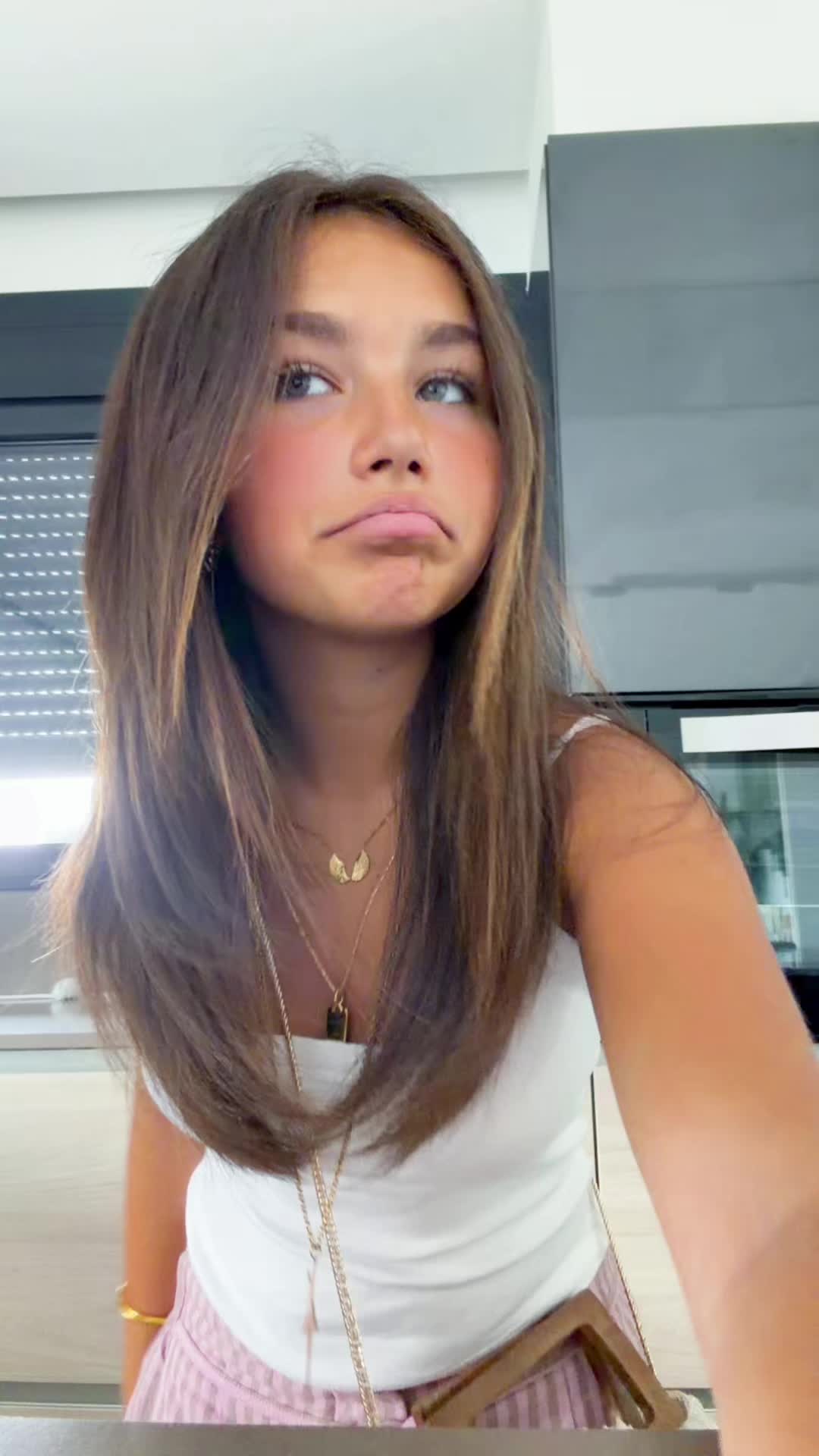 @yaniriski