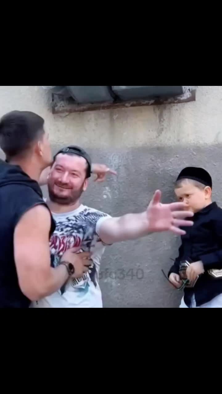 @🥊