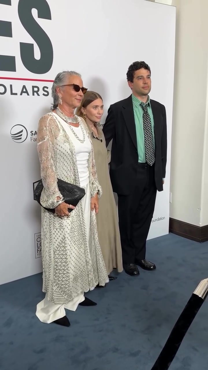 @OlsenObsessed