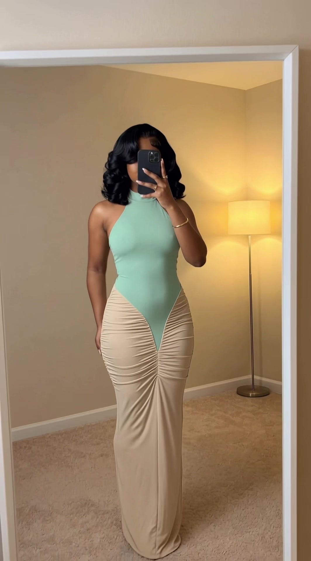 @Lala