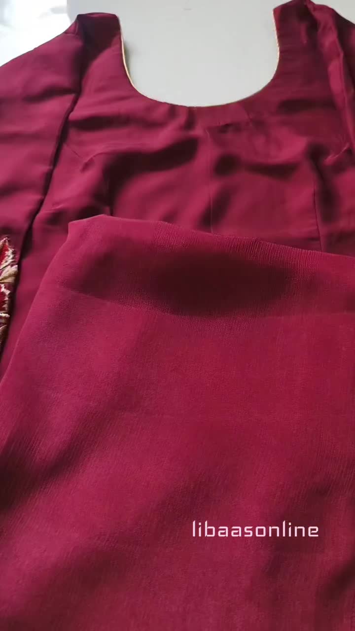 @ਲਿਬਾਸ by ਕੌਰ