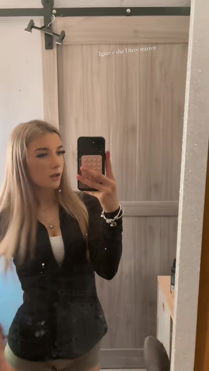@𝐔𝐫𝐟𝐚𝐯_𝐬𝐢𝐞𝐧𝐧𝐚🤍💕