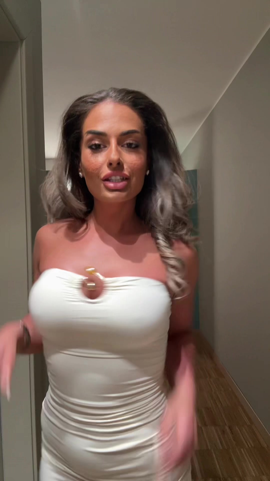 @ADOR&Aacute;