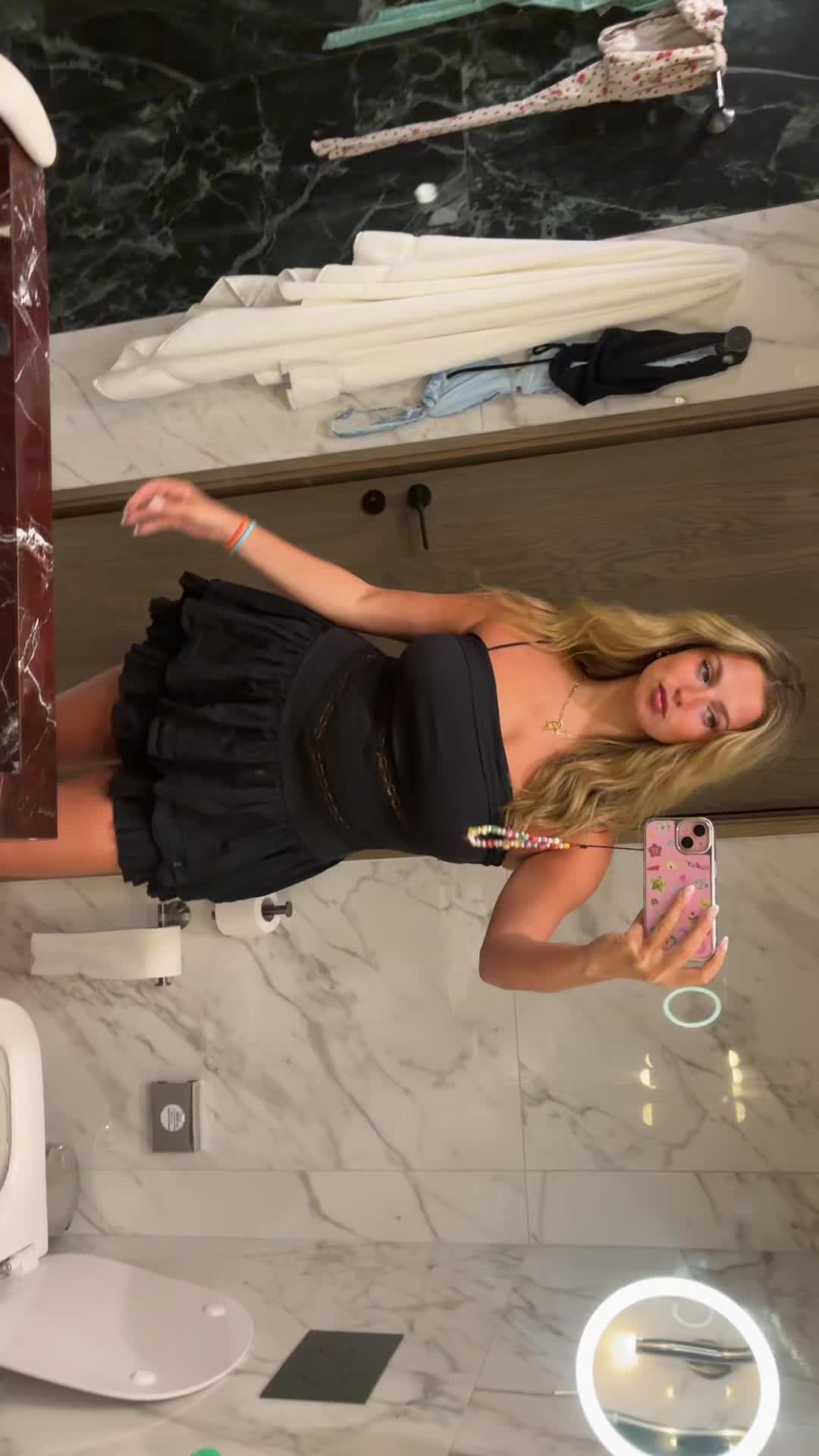 @carrieboa